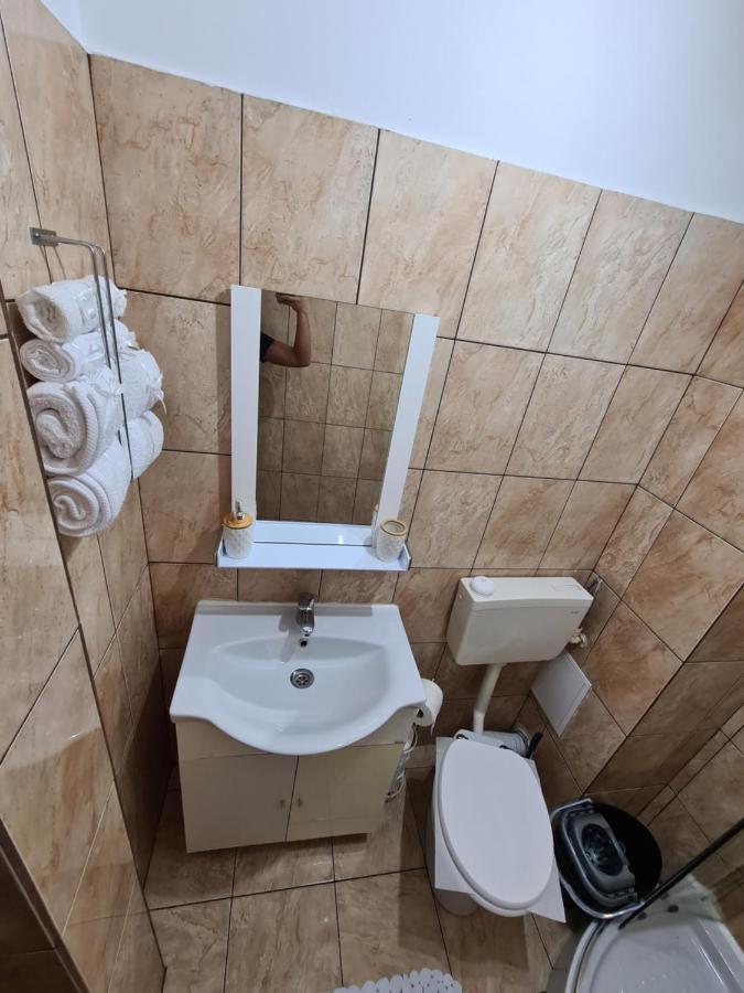 Garsoniera Privata Bed & Breakfast Bucharest Exterior photo
