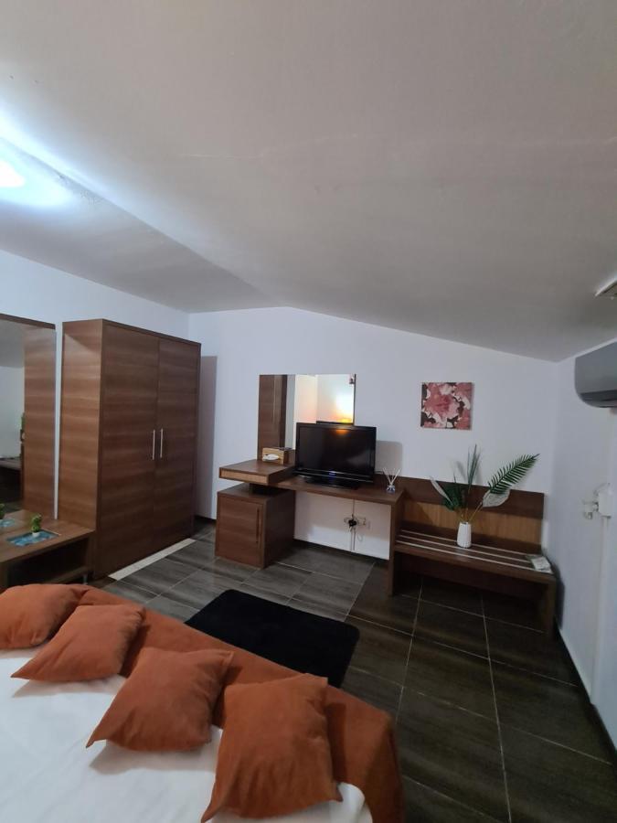 Garsoniera Privata Bed & Breakfast Bucharest Exterior photo