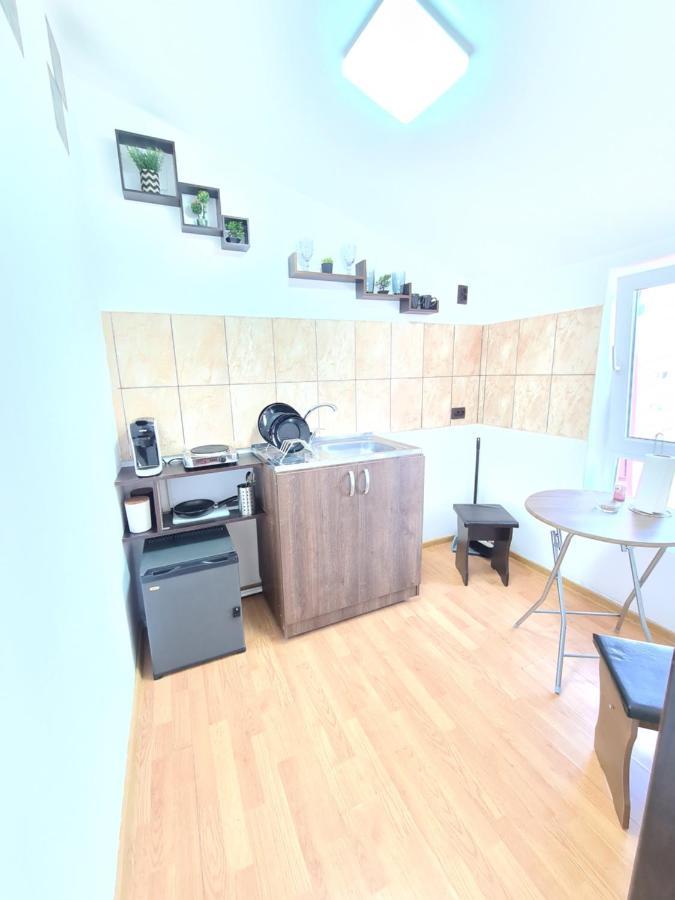 Garsoniera Privata Bed & Breakfast Bucharest Exterior photo